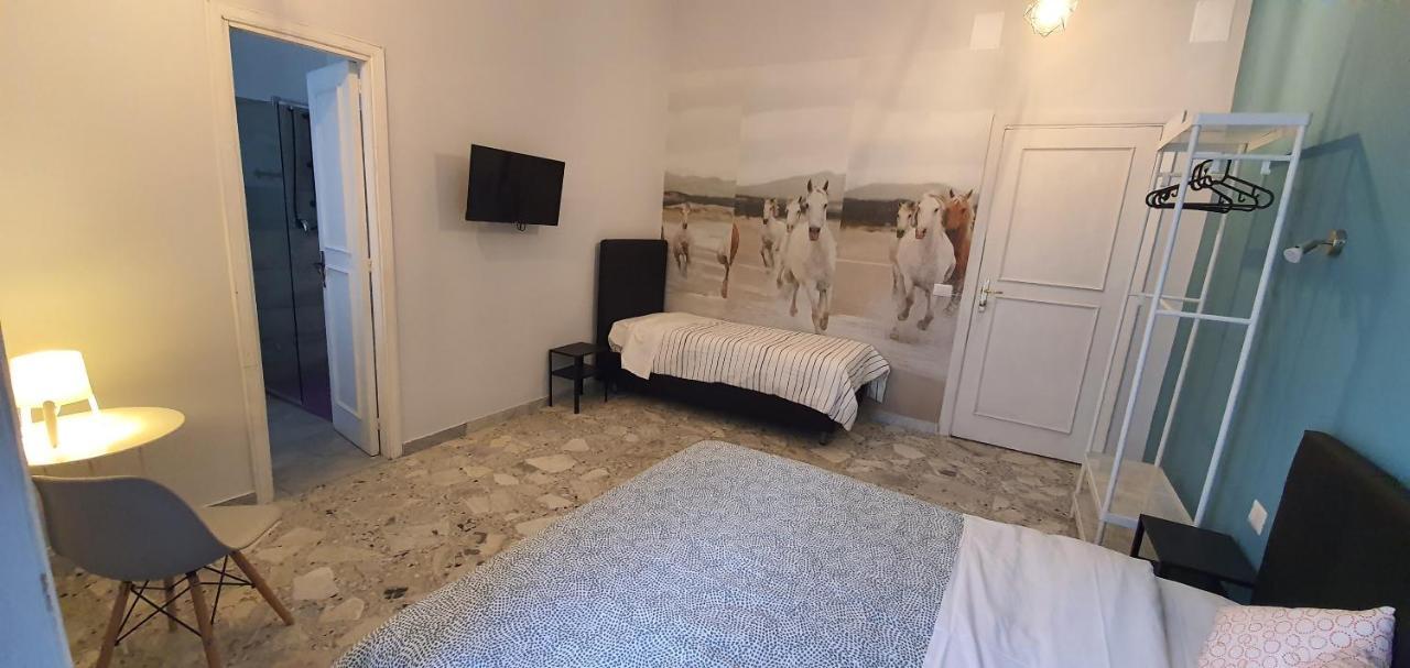 Sofia Rooms Napoli Exterior foto